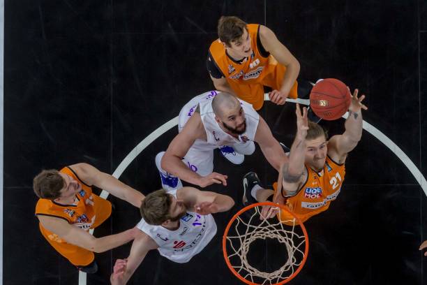 这一动态不 这一动态不