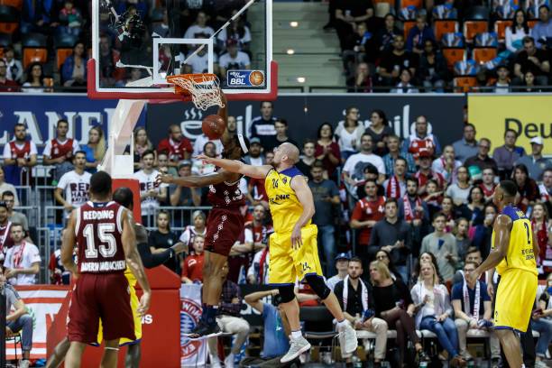 色的期待所 色的期待所